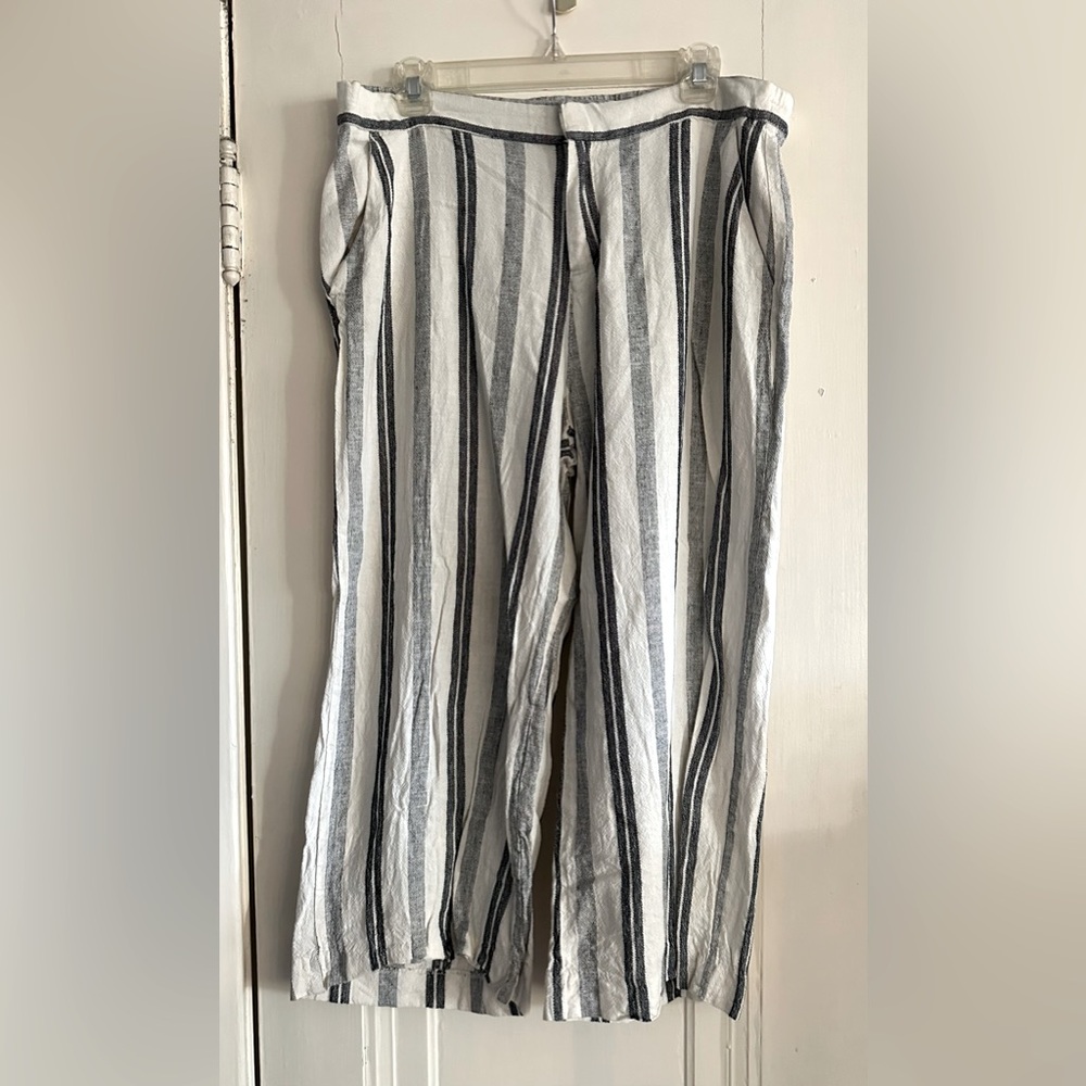 Old Navy Striped Crop Pants